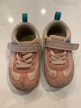 Ten Little Retro Suede Sneakers Size 7 in Pink
